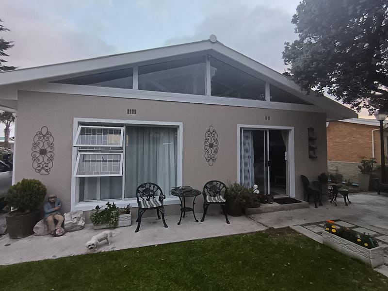 4 Bedroom Property for Sale in Kleinmond Western Cape